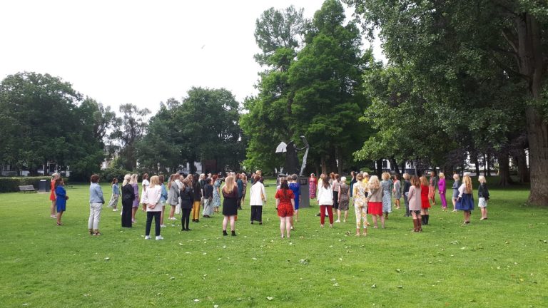 Lees meer over het artikel 100 vrouwen in het Kenaupark