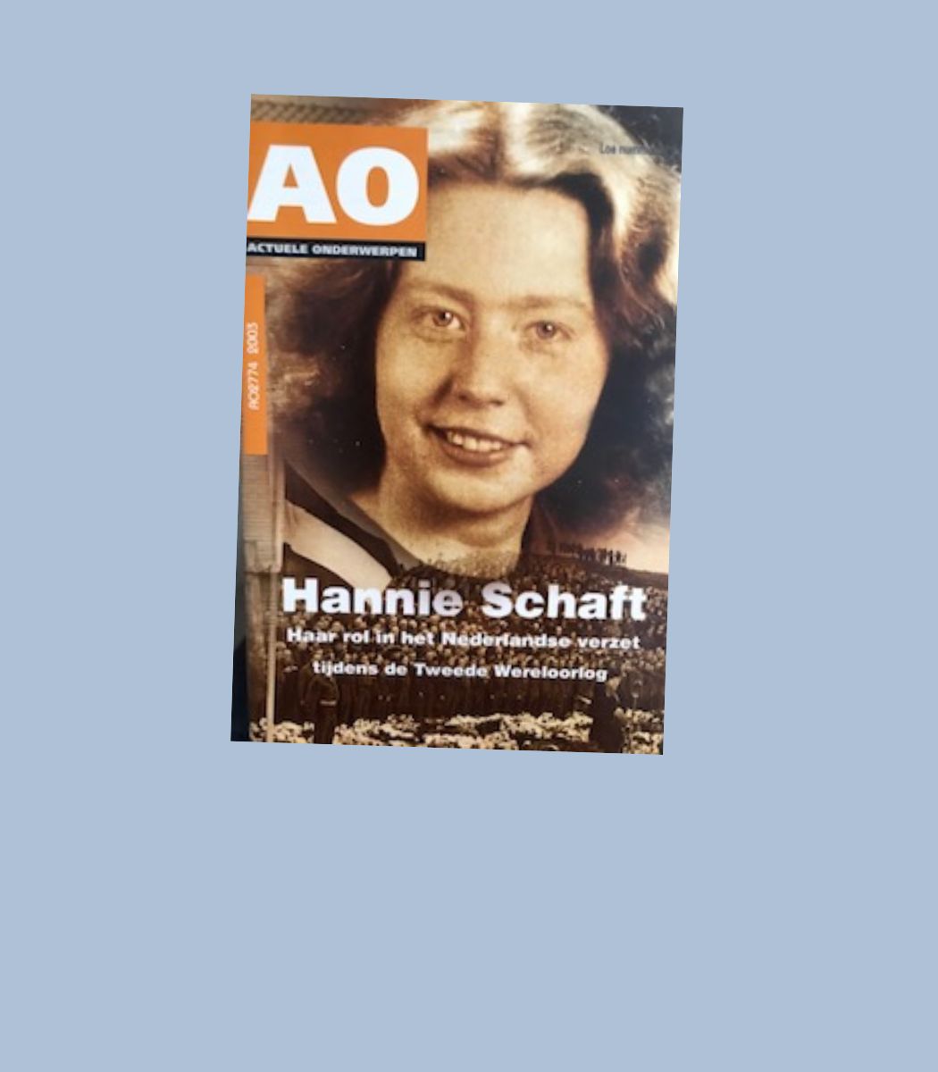 Een brochure uit de AO-reeks (Actuele Onderwerpen) uit 2003, geschreven door Sophie Poldermans over het leven van de verzetsstrijder Hannie Schaft tijdens de Tweede Wereldoorlog.