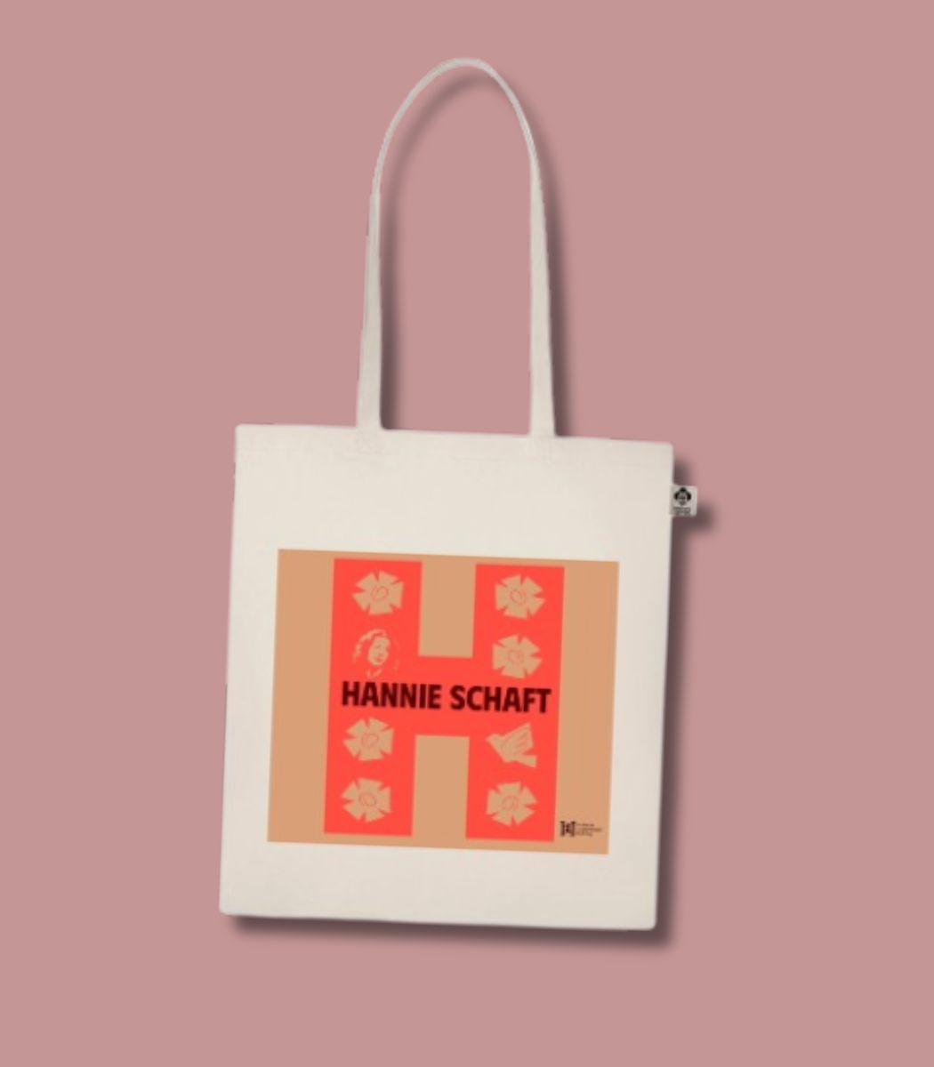 Voor vrijheid, gelijkwaardigheid en recht gaf zij alles. Draag Hannie’s moed met je mee, waar je ook gaat.