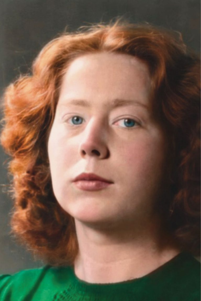 Hannie Schaft was een bijzondere verzetsstrijdster in de Tweede Wereldoorlog. Er waren wel meer vrouwen actief in het verzet, maar Hannie nam als een van de weinigen deel aan het gewapende verzet tegen de nazi’s. Dit kostte haar het leven: vlak voor de bevrijding werd ze gevangengenomen en gefusilleerd. Ook dit was uitzonderlijk; de nazi’s fusilleerden zelden vrouwelijke krijgsgevangenen.