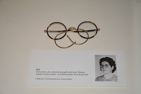 Door Hannie Schaft gebruikte bril te zien op tentoonstelling vrouwen in verzet 2017